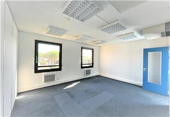 Location bureau Aix-en-Provence (13090) - 245 m² à Aix-en-Provence - 13100