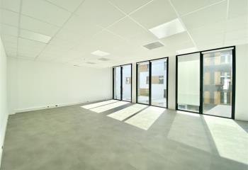 Location bureau Asnières-sur-Seine (92600) - 56 m²