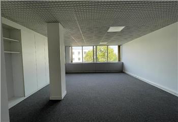Location bureau Bordeaux (33300) - 1067 m² à Bordeaux - 33000
