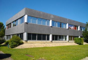 Location bureau Bordeaux (33300) - 80 m² à Bordeaux - 33000