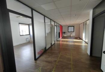 Location bureau Jouy-en-Josas (78350) - 1578 m² à Jouy-en-Josas - 78350