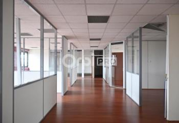 Location bureau Limonest (69760) - 1319 m² à Limonest - 69760