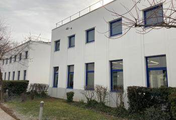 Location bureau Villeurbanne (69100) - 888 m² à Villeurbanne - 69100