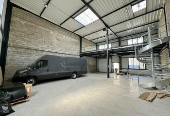 Location activité/entrepôt Le Mesnil-Amelot (77990) - 220 m²