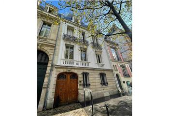 Bureau à vendre Paris 8 (75008) - 727 m²