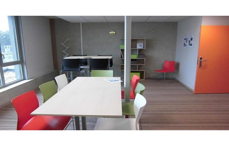 Location de bureau de 150 m² à Charleville-Mézières - 08000 photo - 1